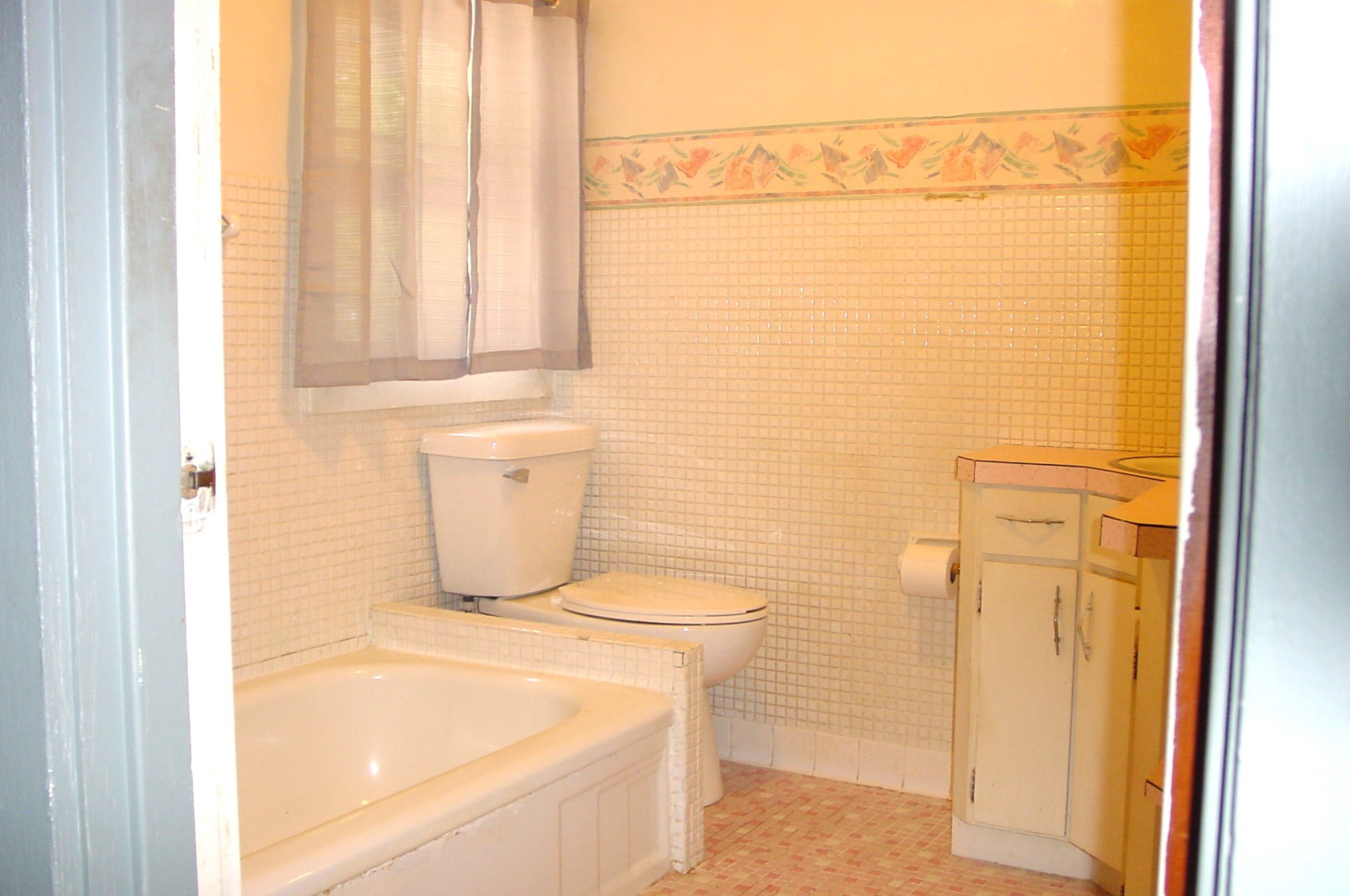 502 Lake Avenue E Property Photo 23