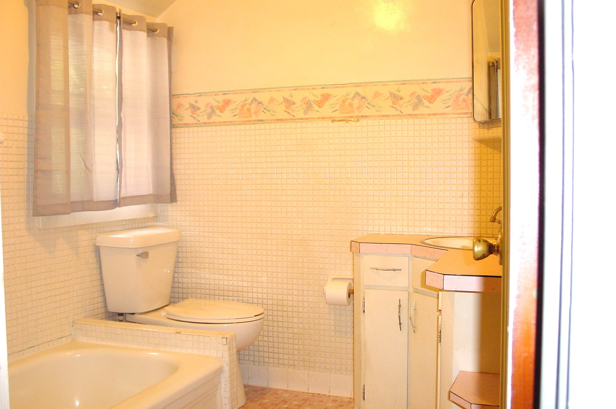 502 Lake Avenue E Property Photo 24