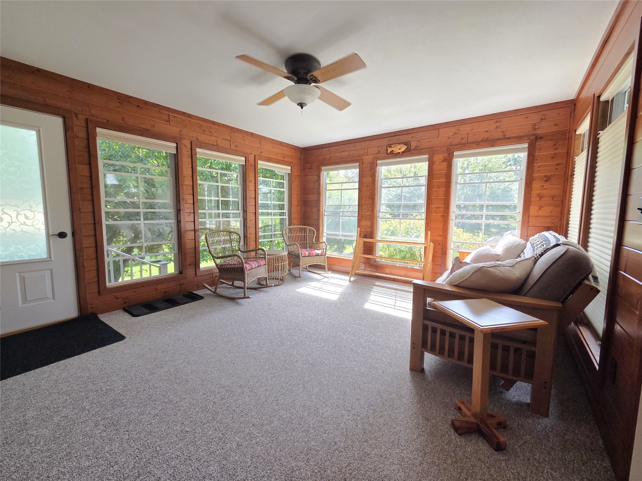 910 Scharbillig Court Property Photo 15