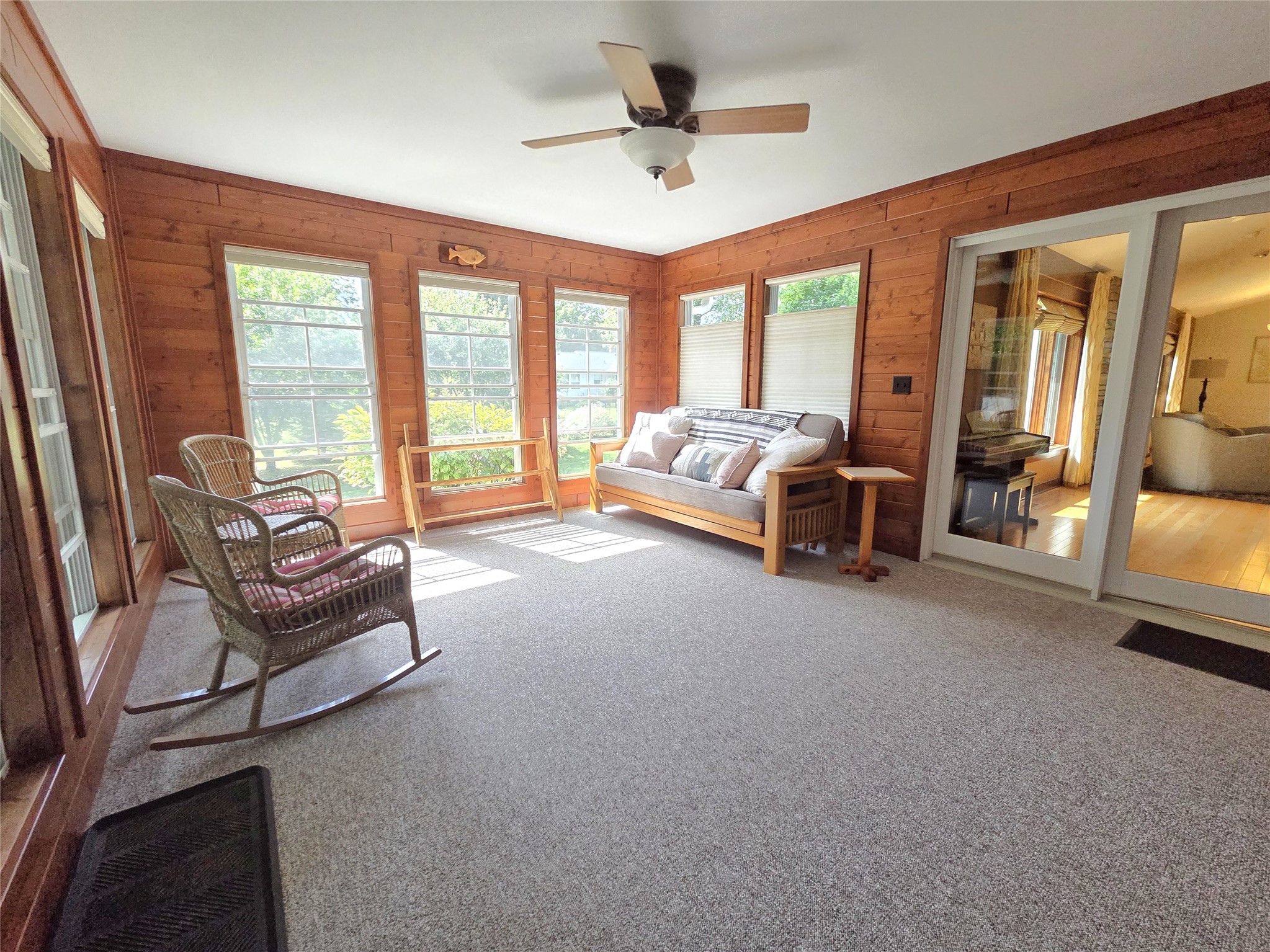 910 Scharbillig Court Property Photo 16