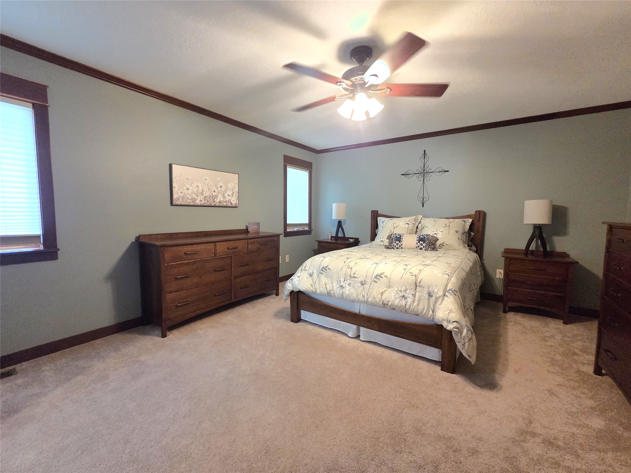 910 Scharbillig Court Property Photo 17