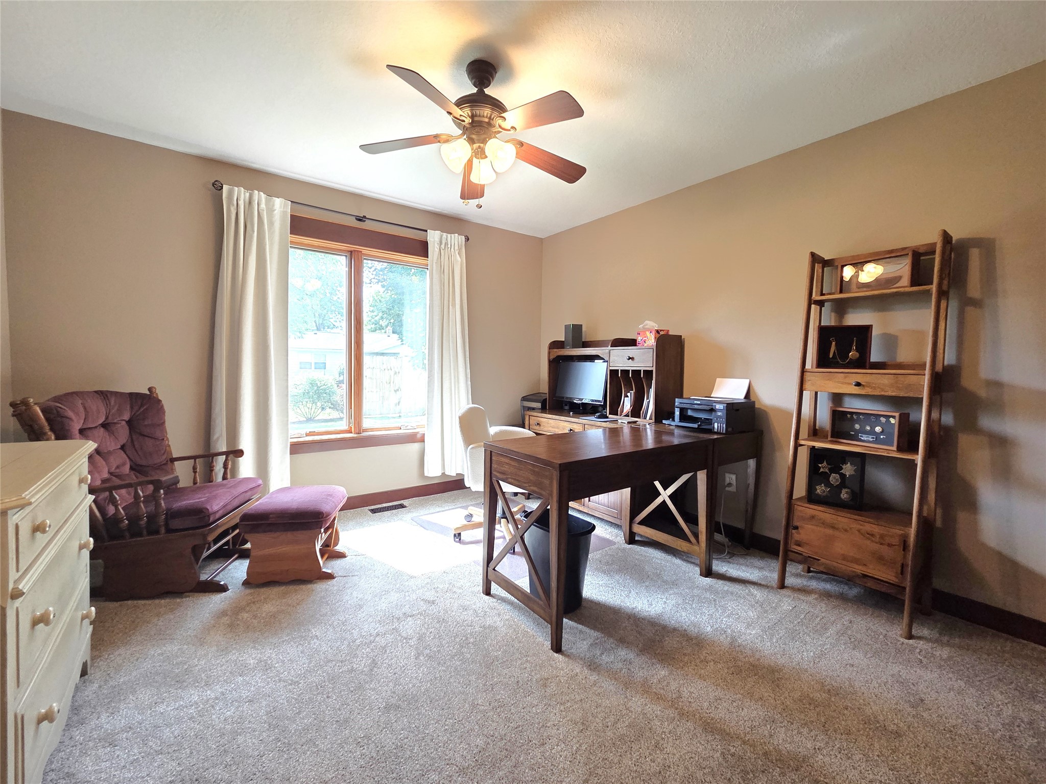 910 Scharbillig Court Property Photo 27