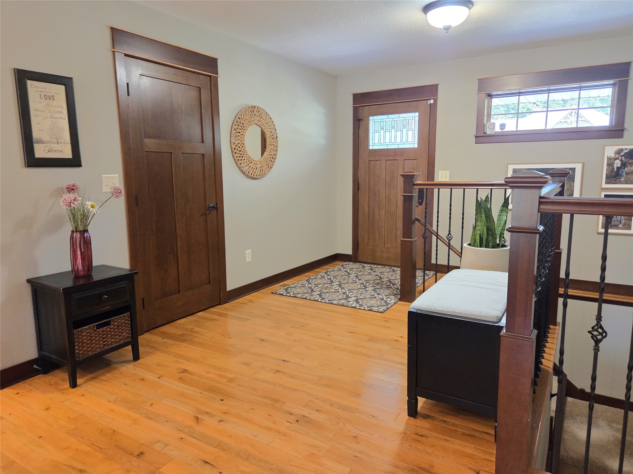910 Scharbillig Court Property Photo 32
