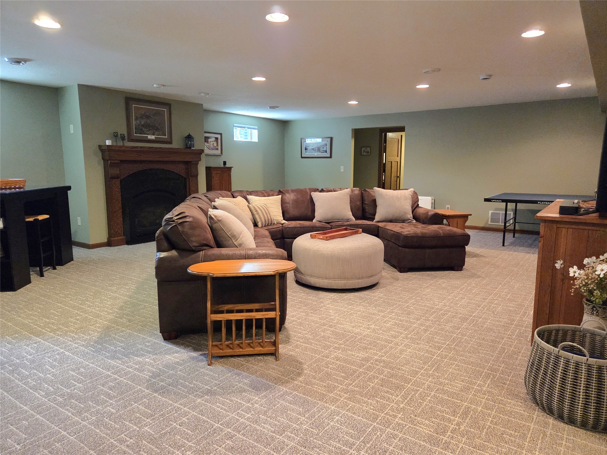 910 Scharbillig Court Property Photo 33