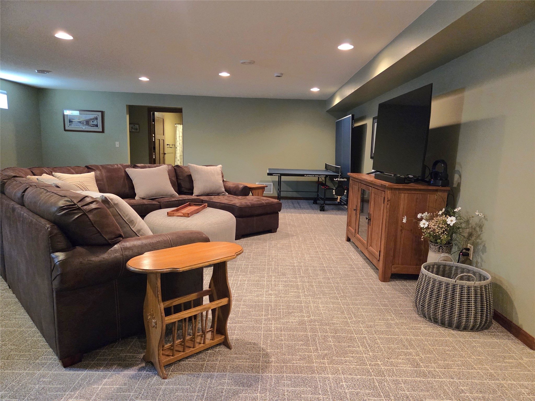 910 Scharbillig Court Property Photo 34