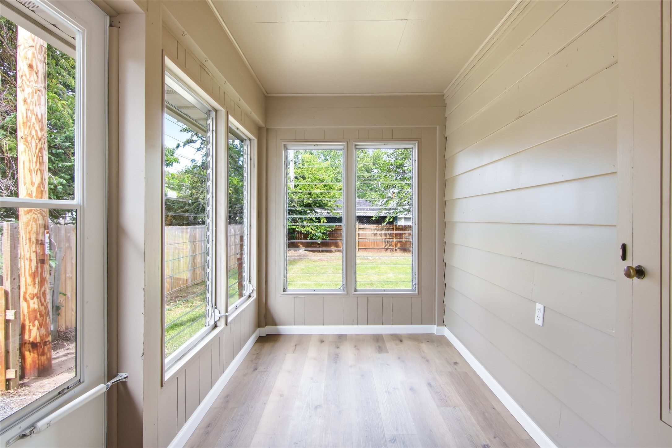 1616 Donald Avenue Property Photo 13