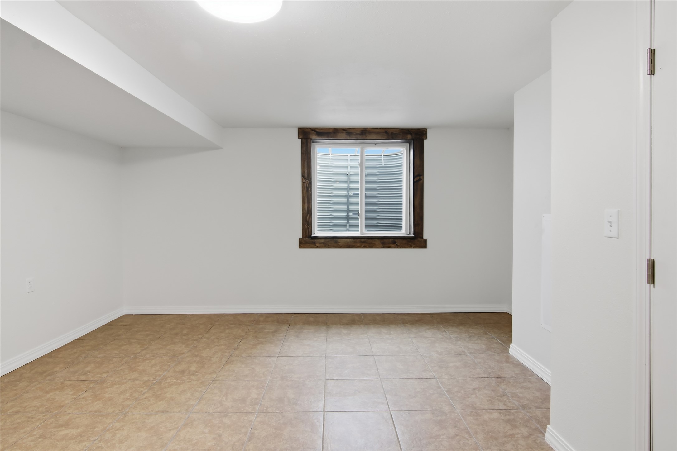 1616 Donald Avenue Property Photo 17