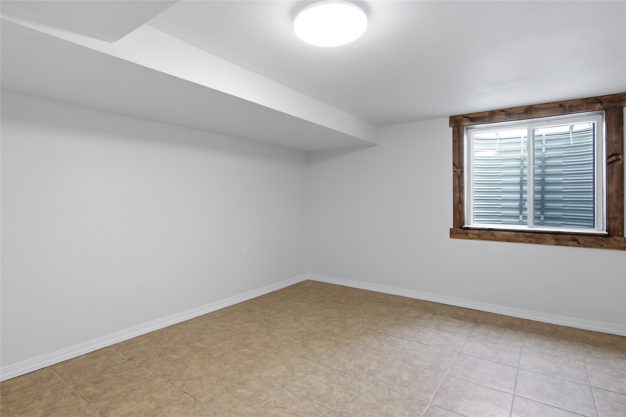 1616 Donald Avenue Property Photo 18