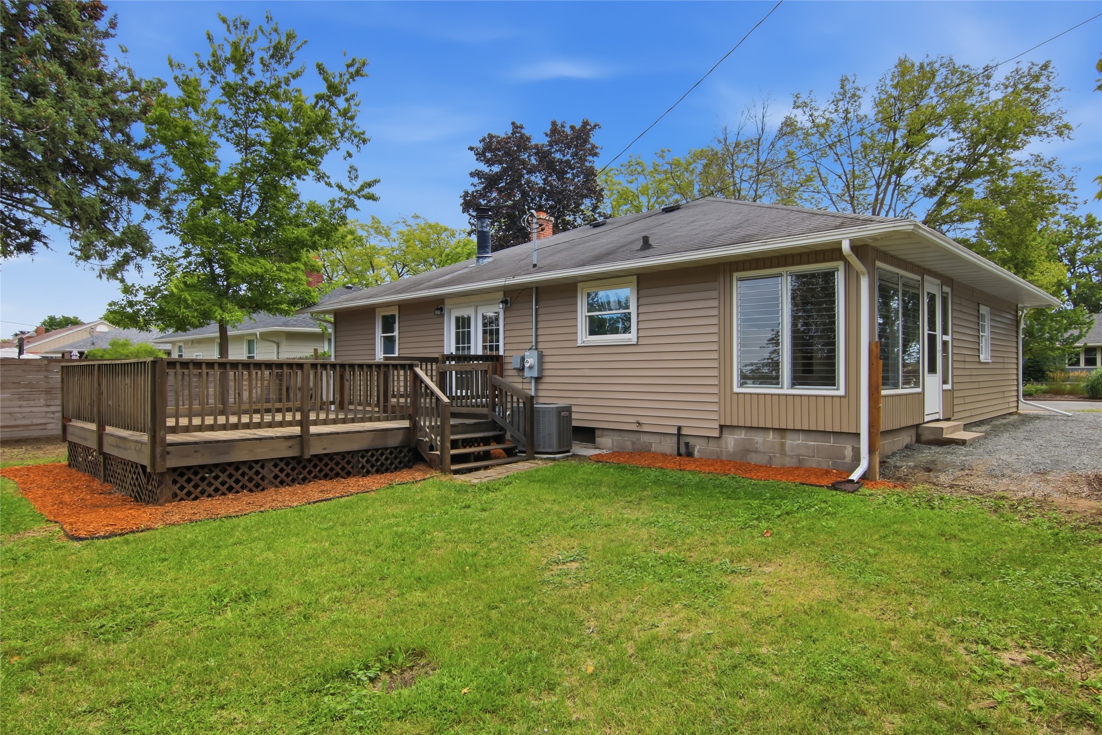 1616 Donald Avenue Property Photo 28