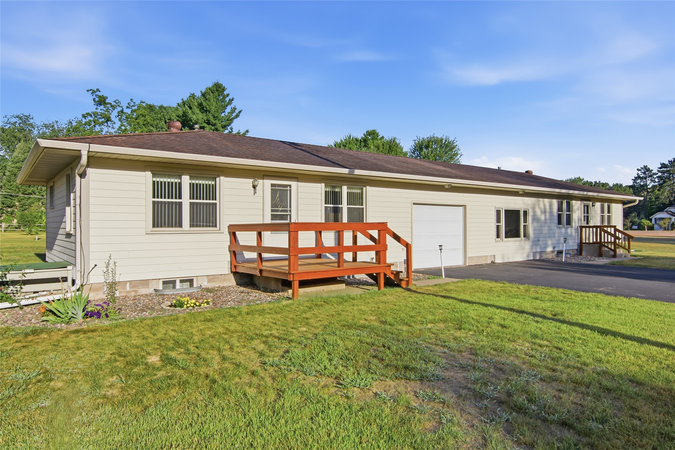 5620 170th Street 5618 Property Photo 1