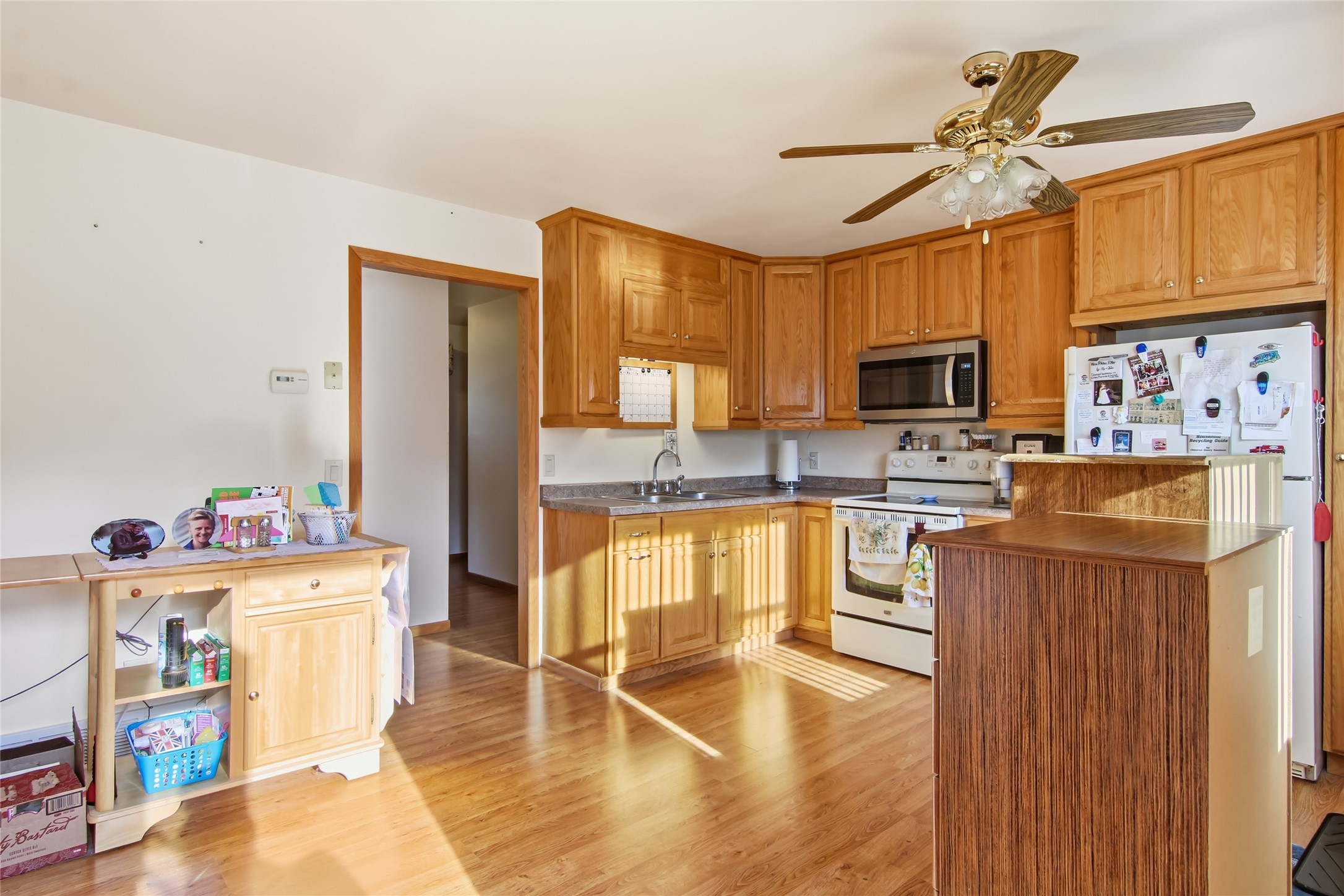 5620 170th Street 5618 Property Photo 3