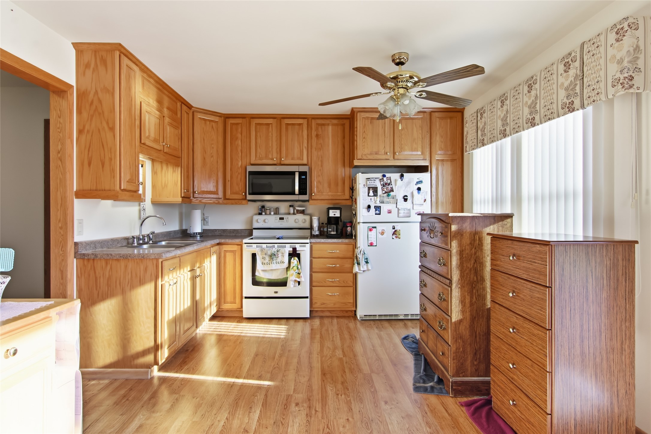 5620 170th Street 5618 Property Photo 4
