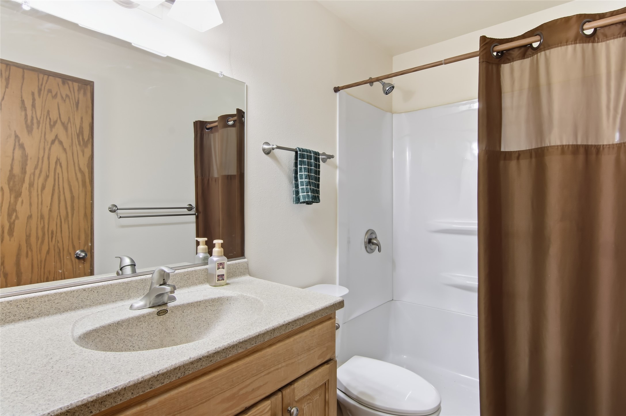 5620 170th Street 5618 Property Photo 11