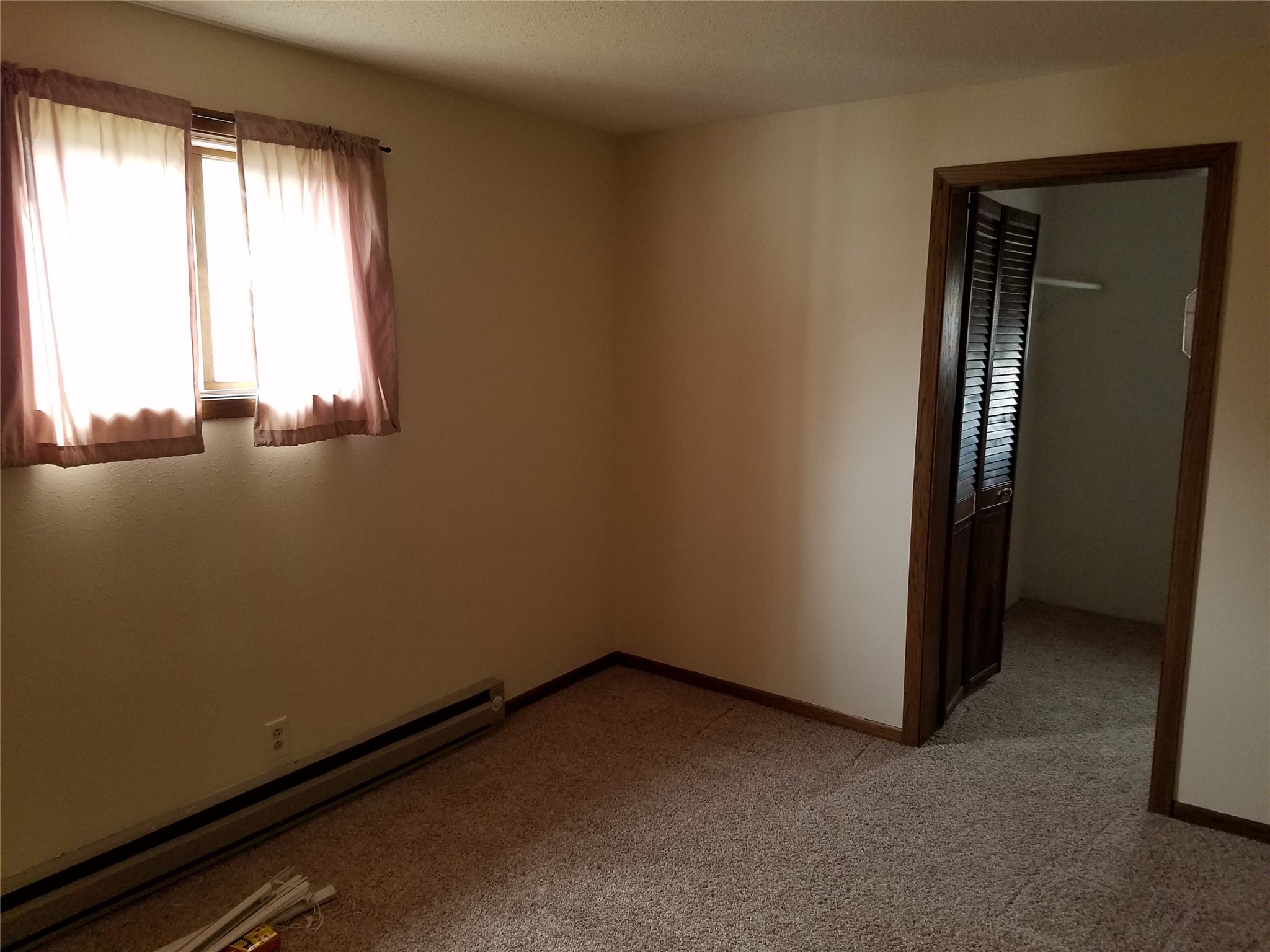 915 Miles Street 1-2 Property Photo 13