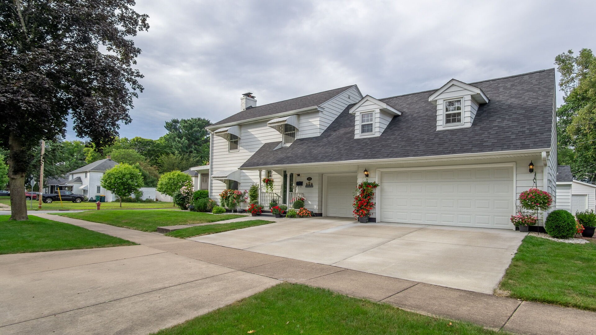 606 Gilbert Avenue Property Photo 1