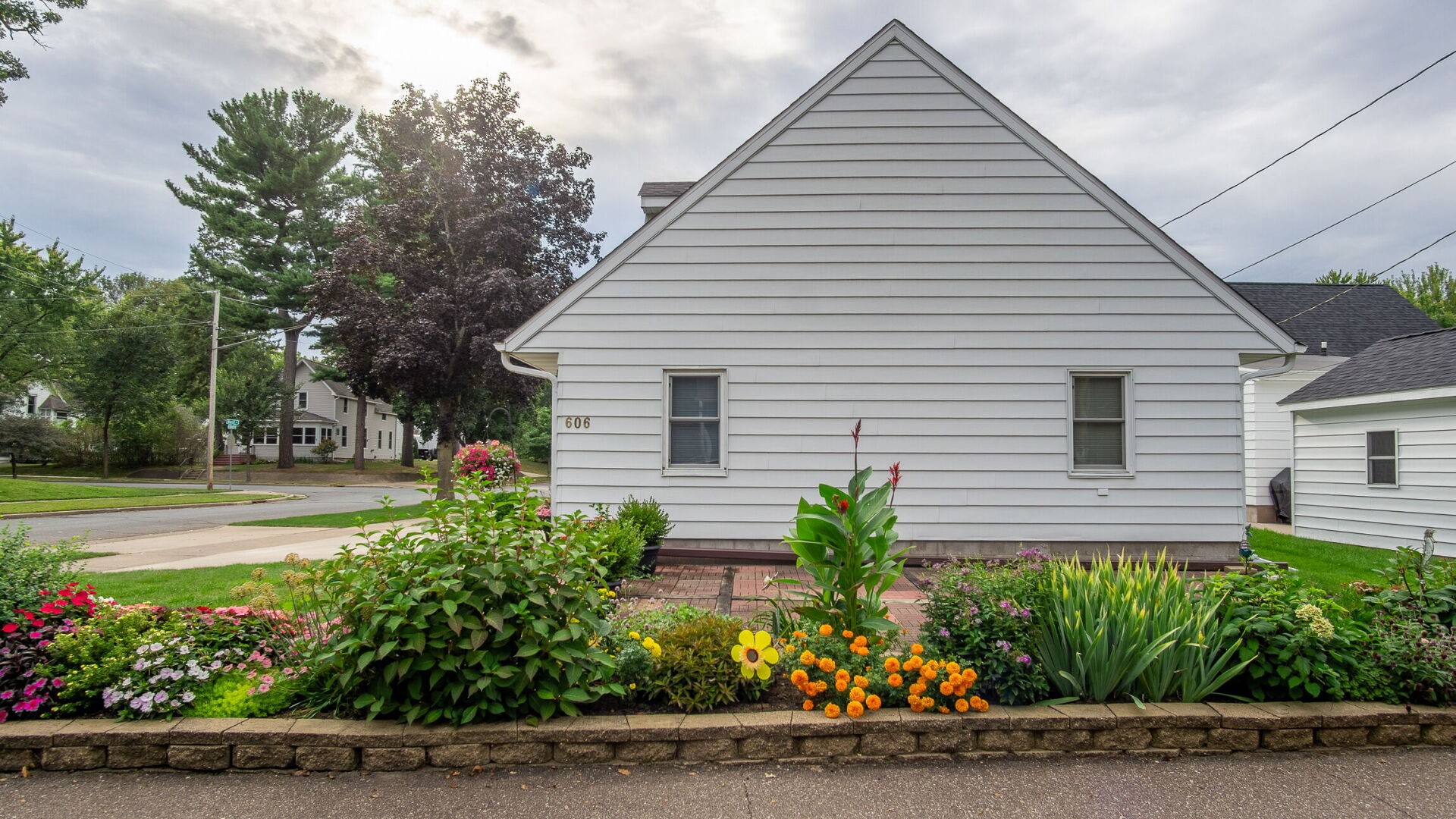 606 Gilbert Avenue Property Photo 38