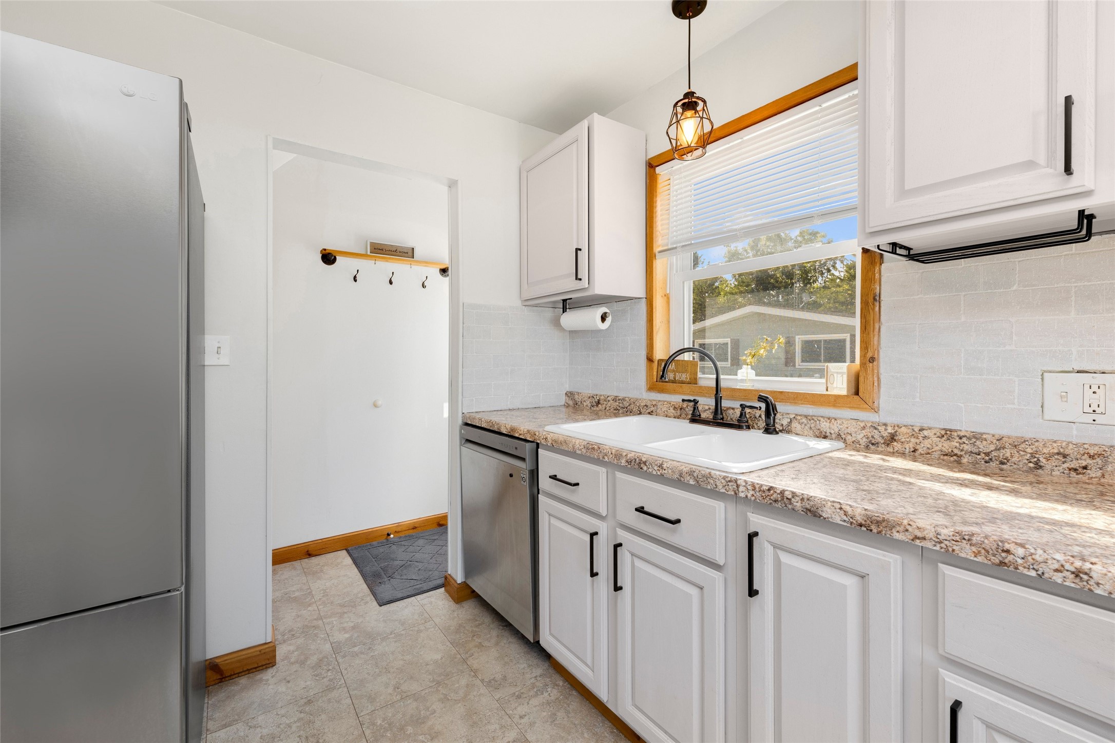 651 Elm Street Property Photo 11