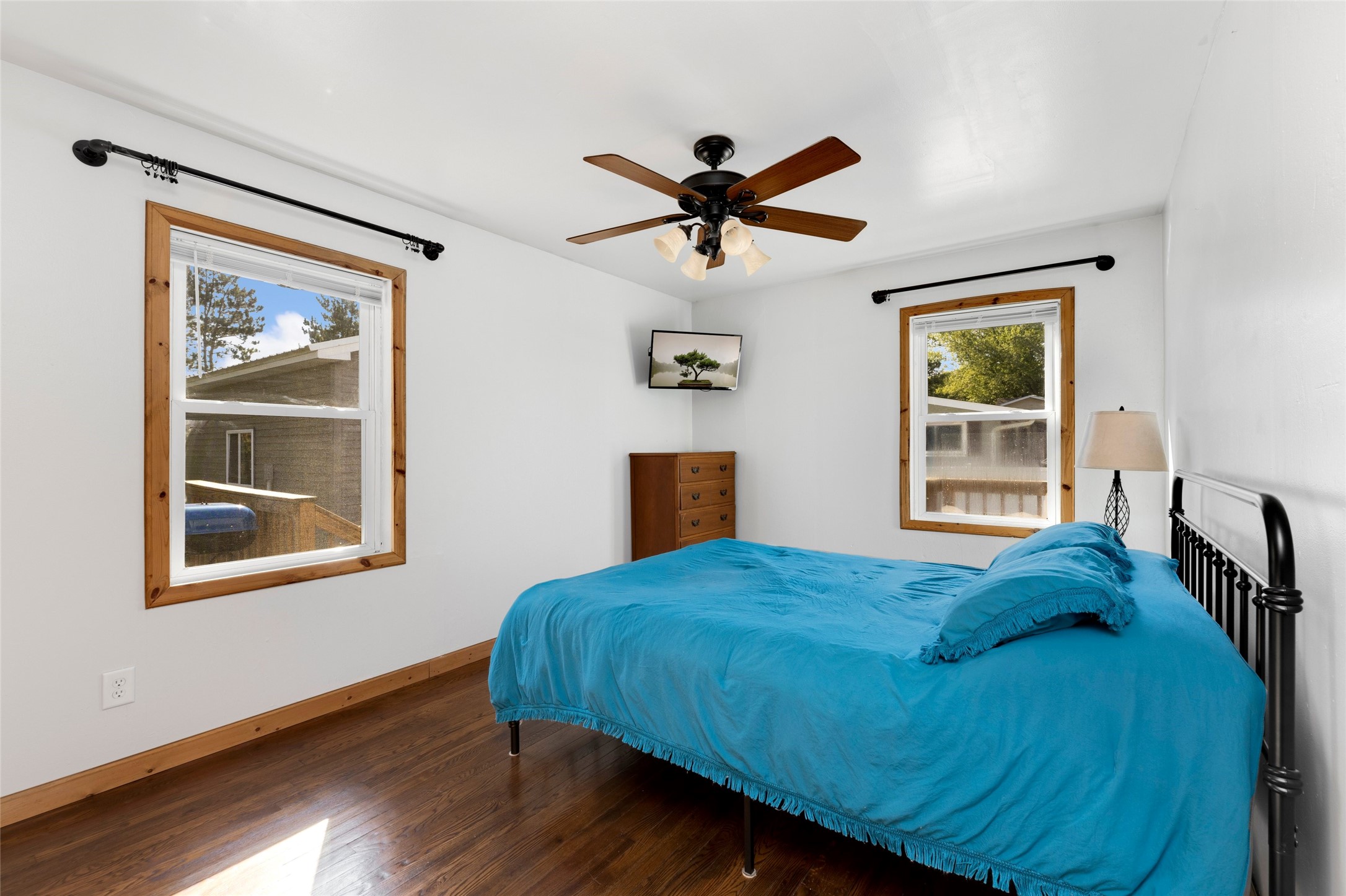 651 Elm Street Property Photo 14
