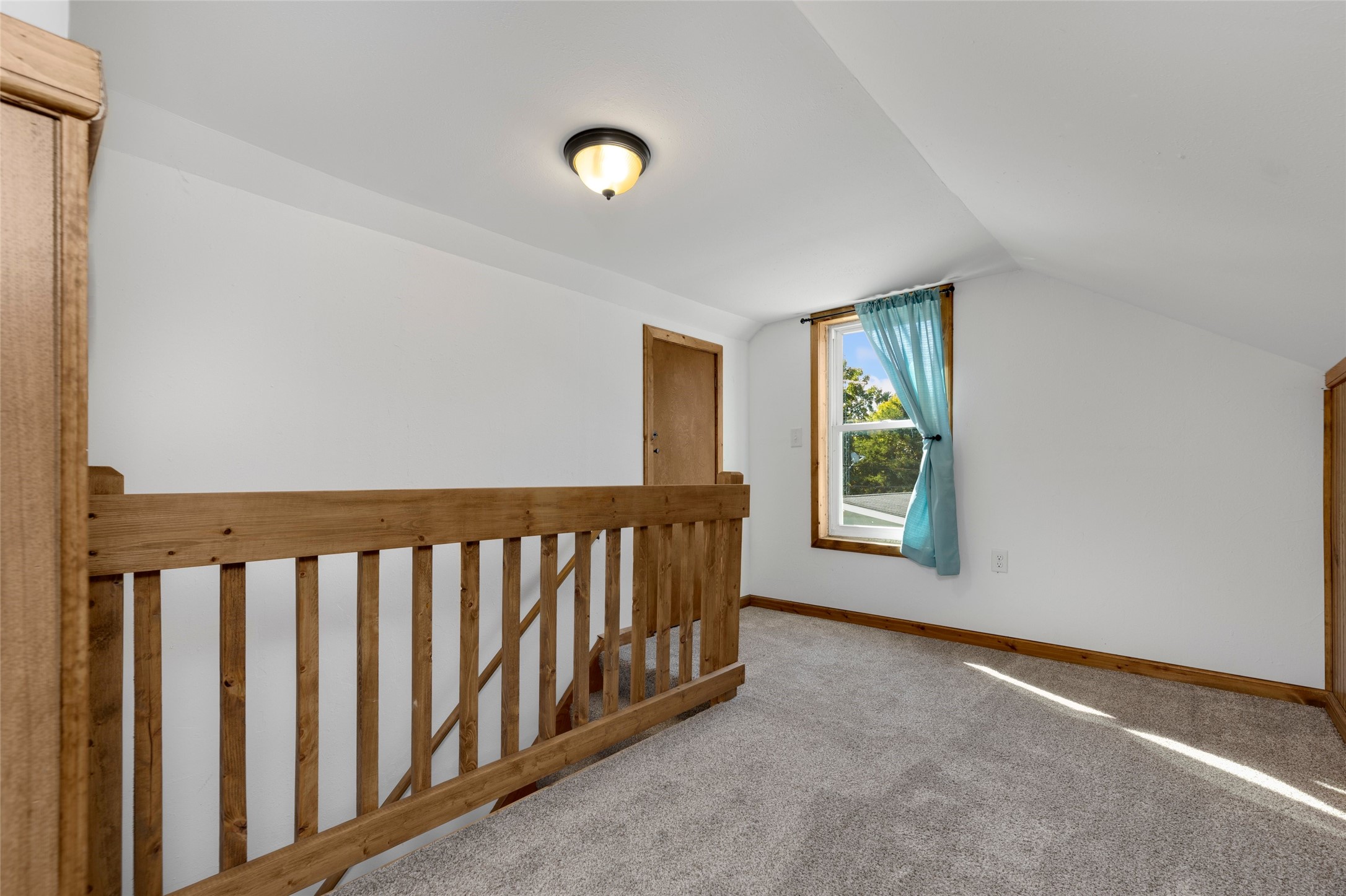 651 Elm Street Property Photo 19