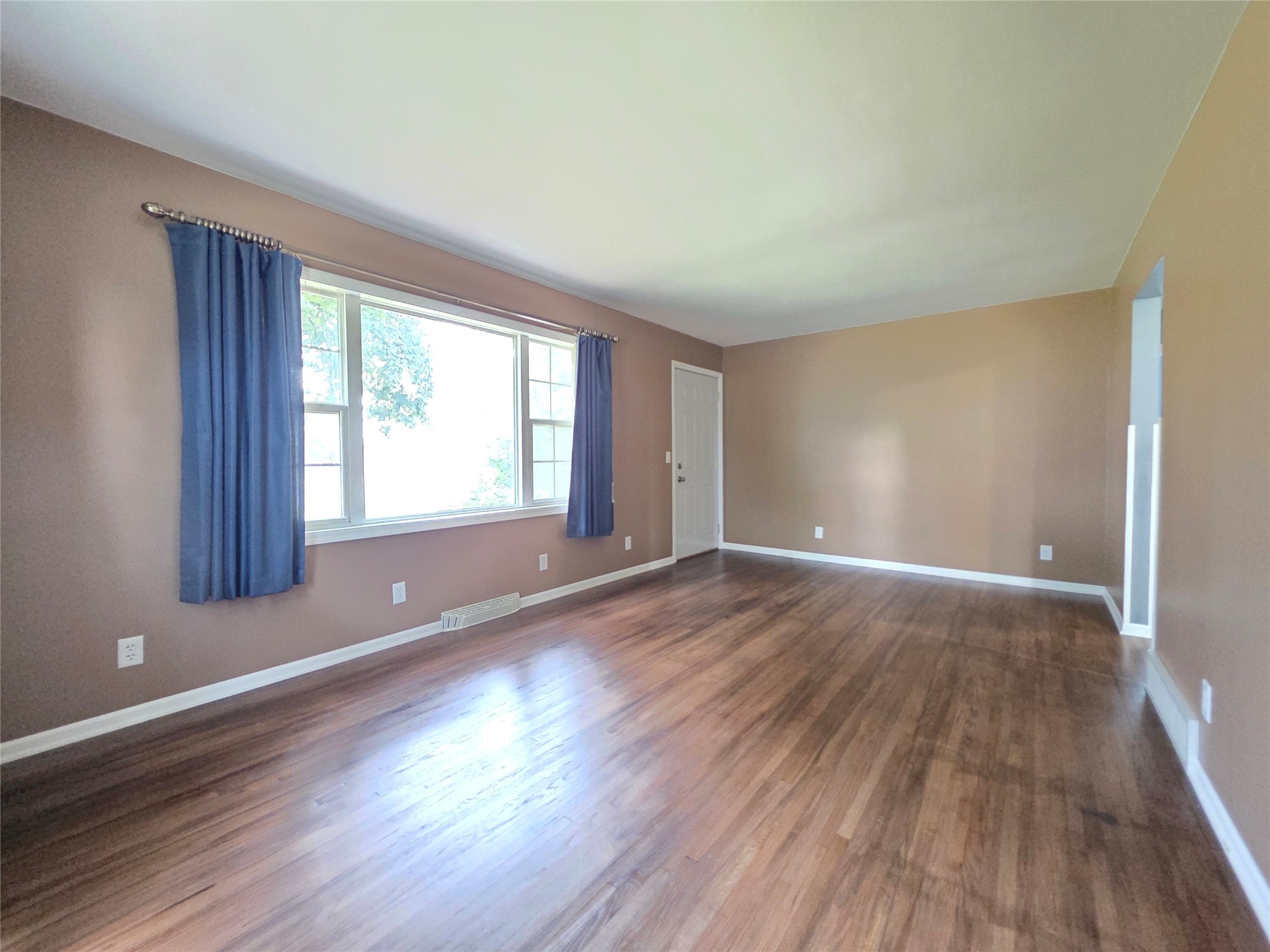3250 Melby Street Property Photo 14