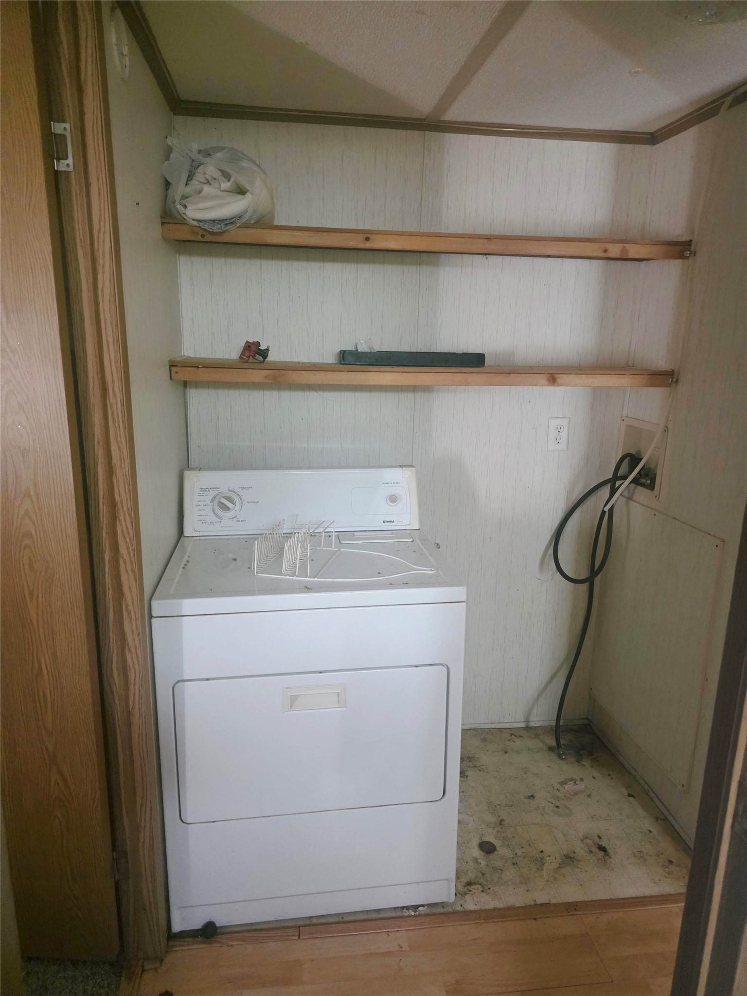 26950 Okerlund Road Property Photo 8