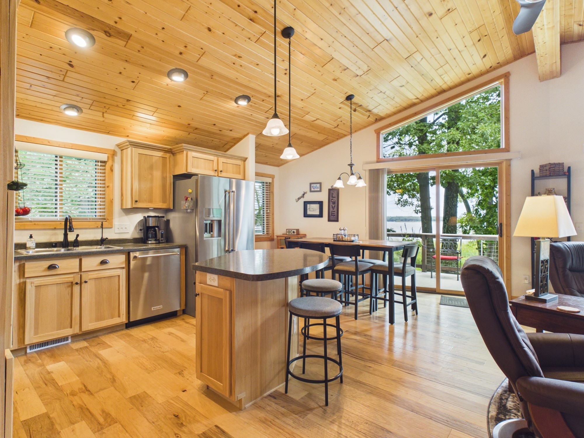 6660 Lonestar Road Property Photo 6