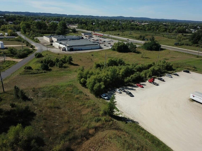 00 State Highway 16 Property Photo 11