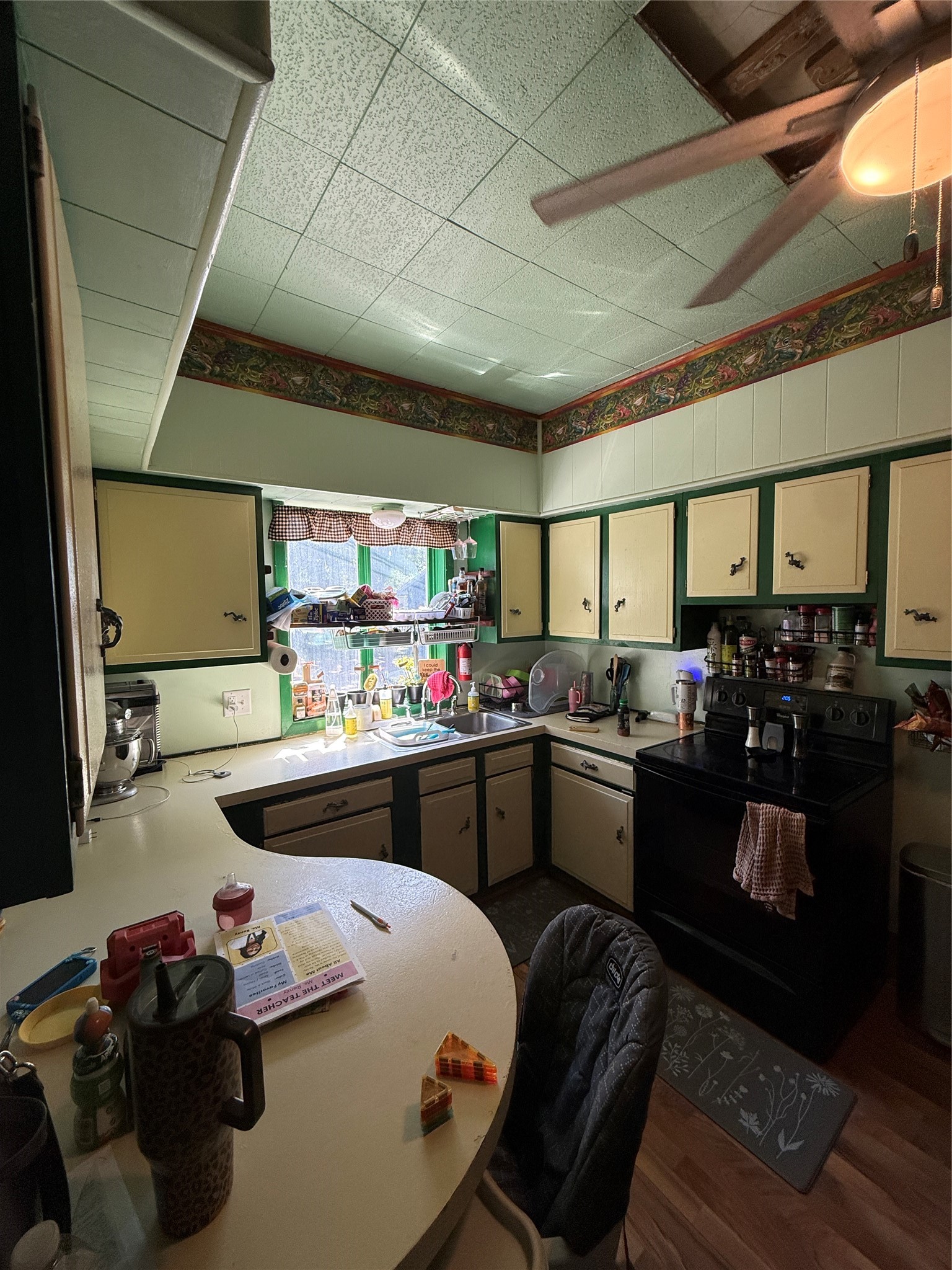 2416 4th Street Property Photo 5
