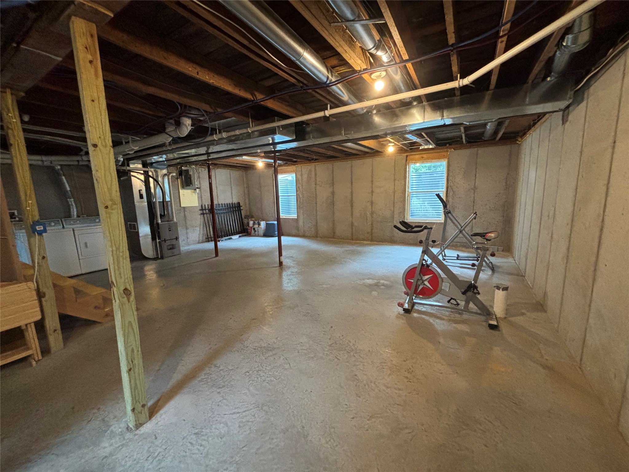 902 Queen Street Property Photo 21