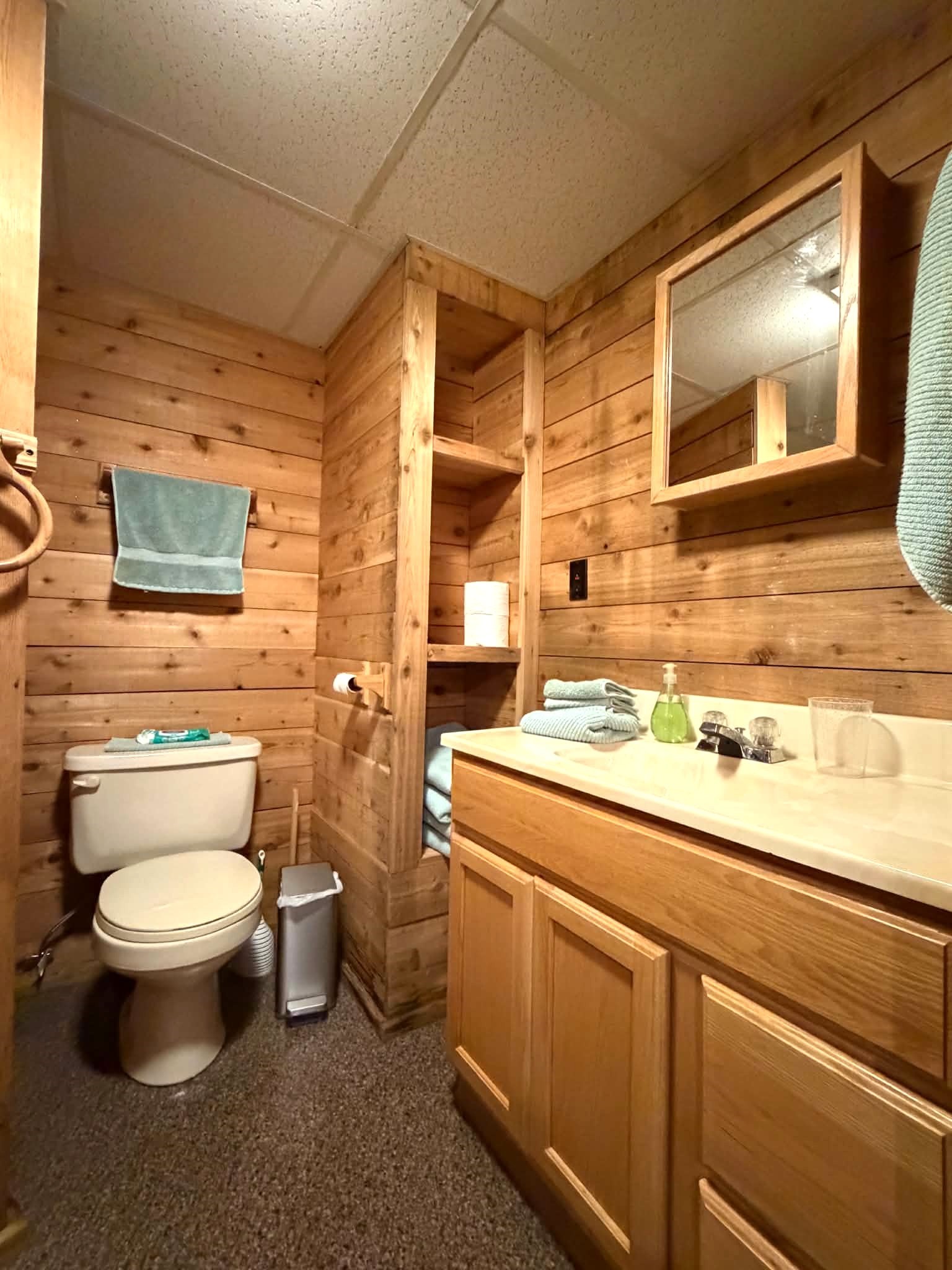 3431 N Blackhawk Road Property Photo 16