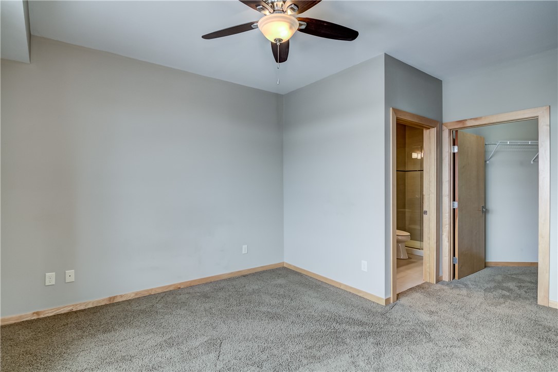 401 Pinnacle Way 210 Property Photo 12