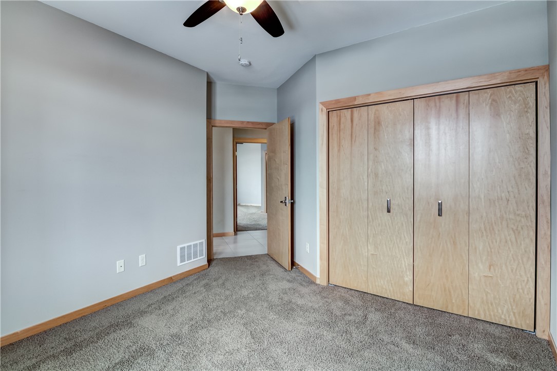401 Pinnacle Way 210 Property Photo 16