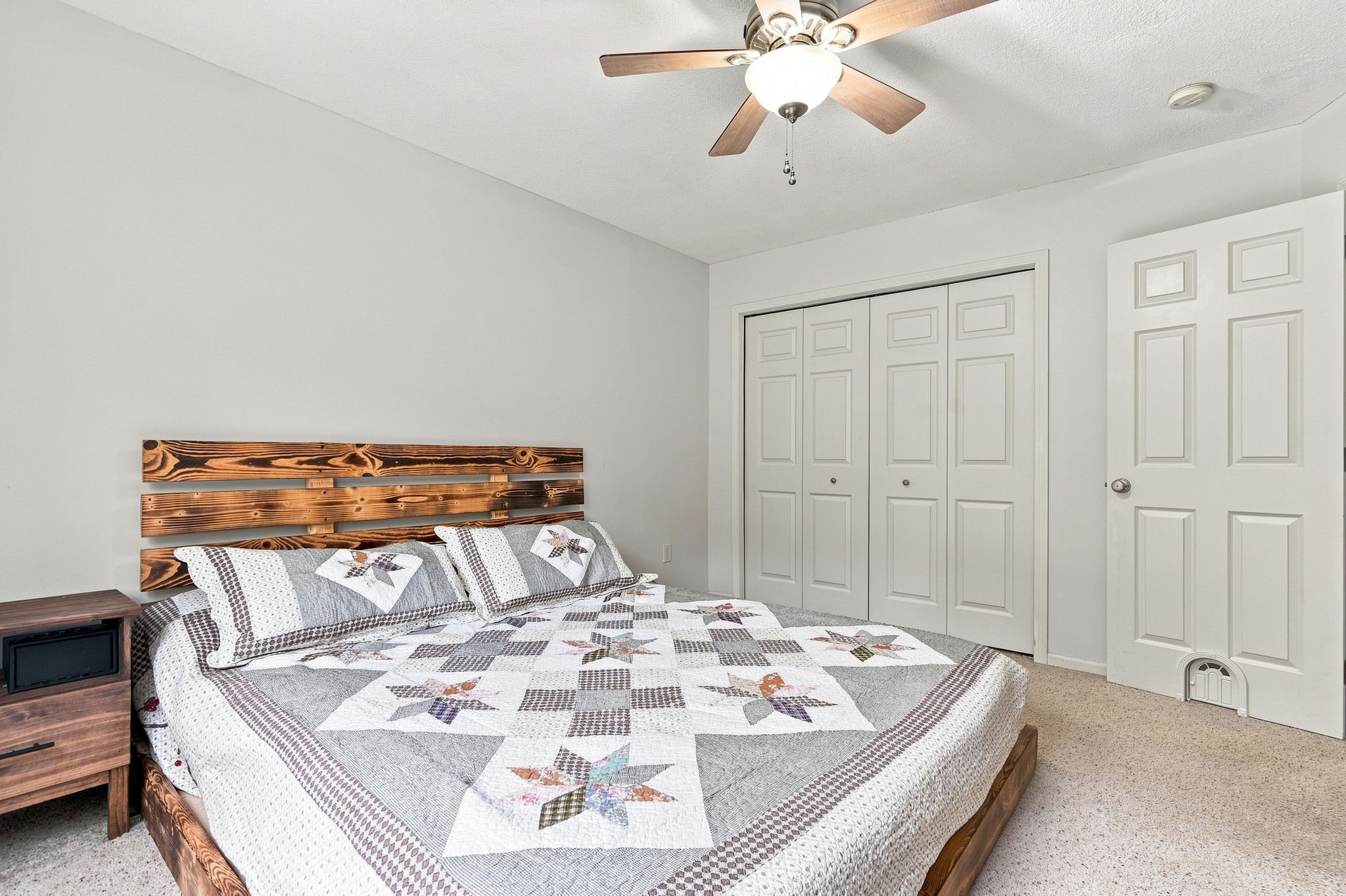 815 Colby Property Photo 6