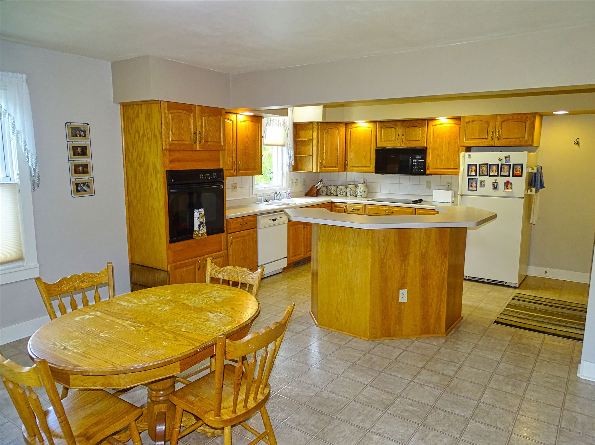 402 E Prospect Street Property Photo 10