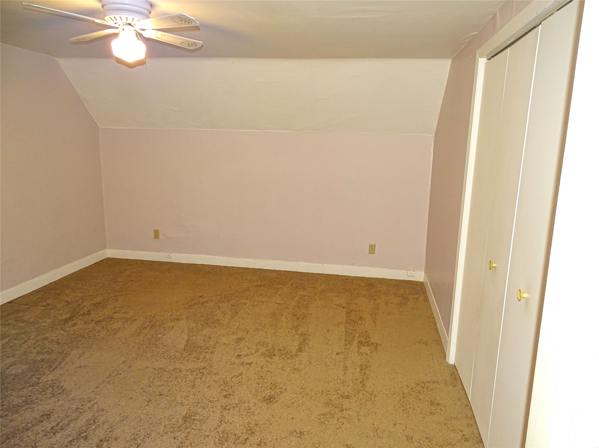 402 E Prospect Street Property Photo 20