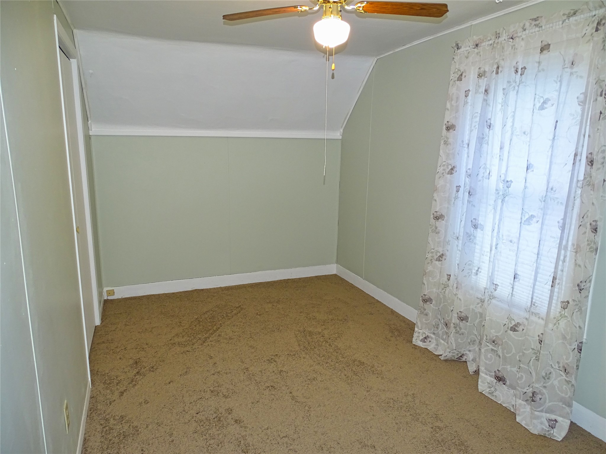 402 E Prospect Street Property Photo 22
