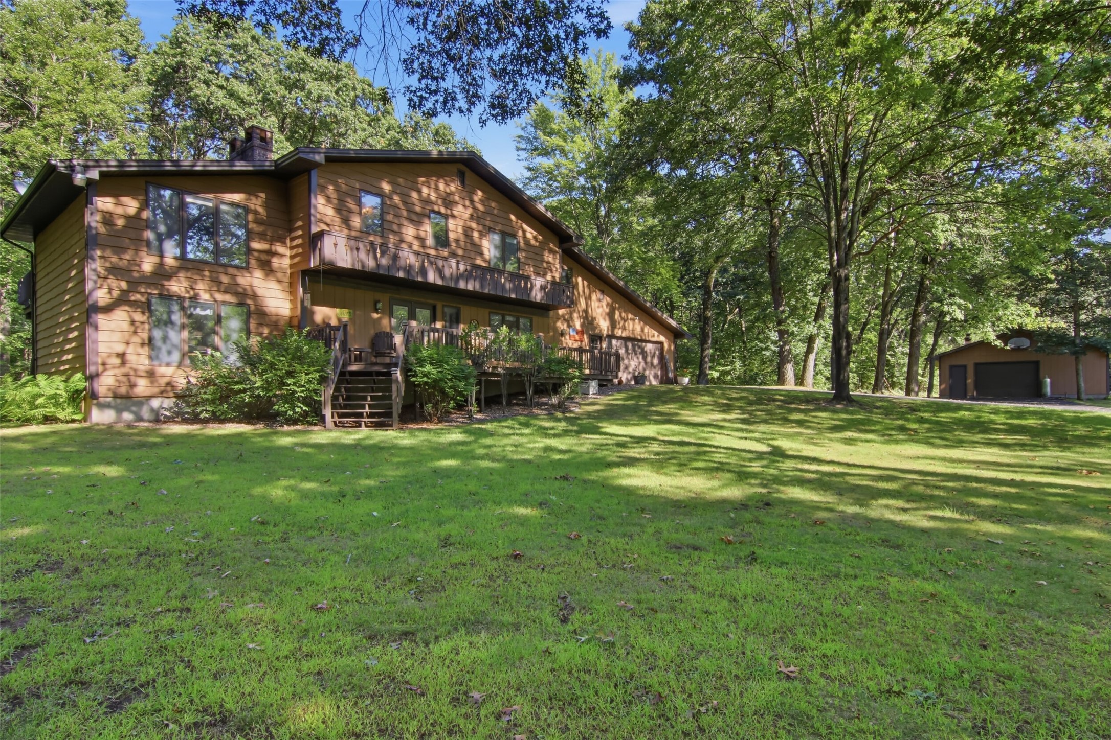 W2610 Rim Rock Road Property Photo 3