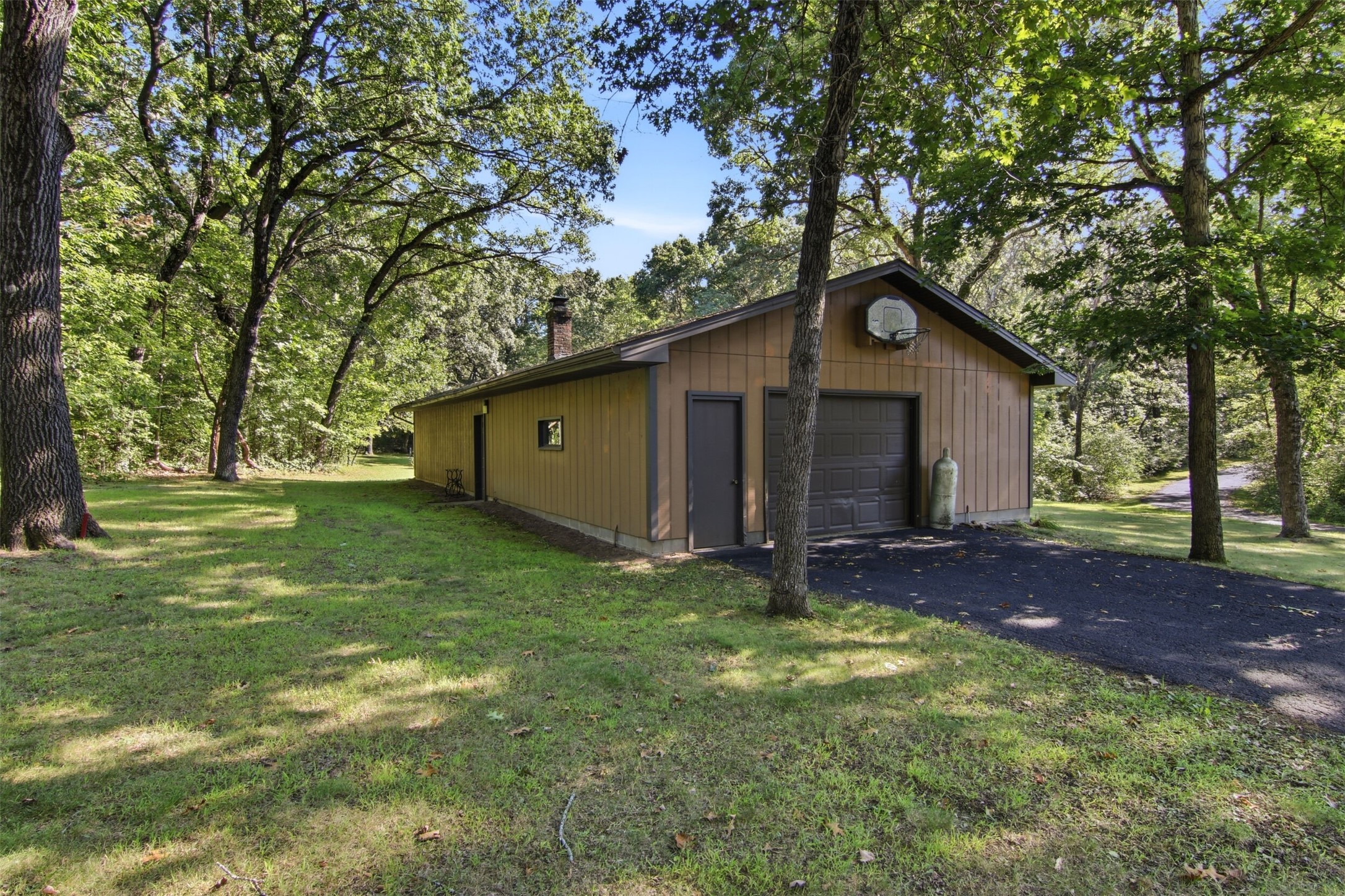 W2610 Rim Rock Road Property Photo 13