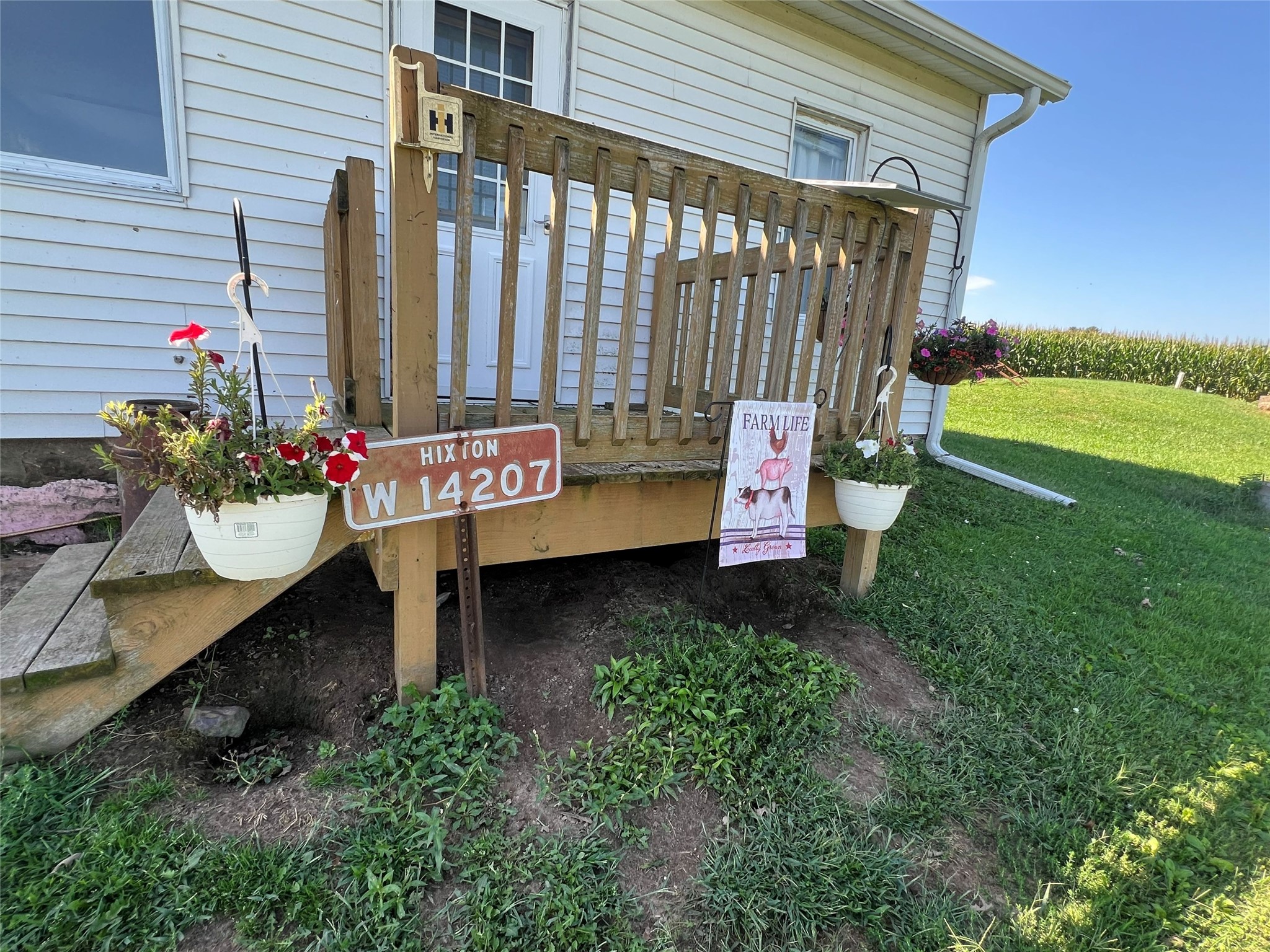 14207 Holmes Road Property Photo 3