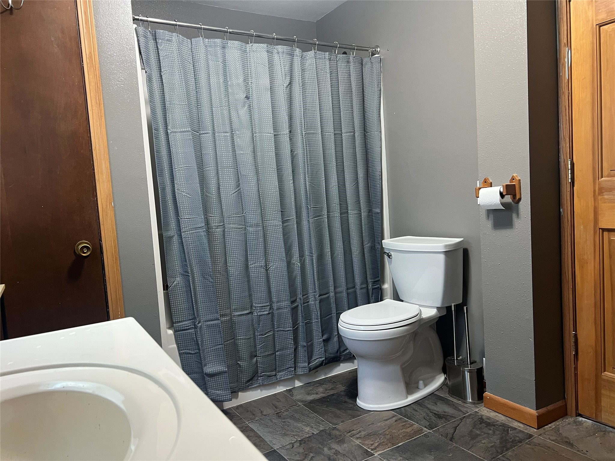 14207 Holmes Road Property Photo 20
