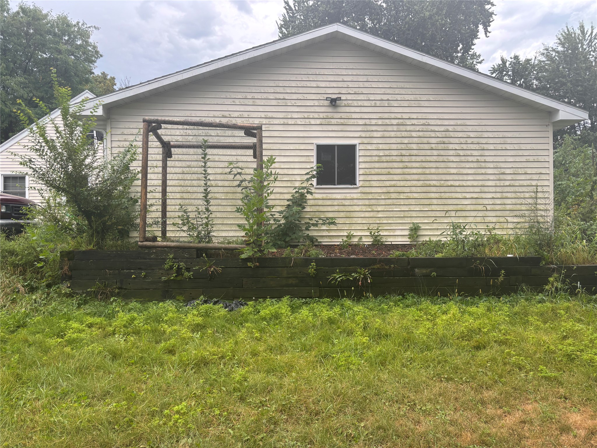 1313 Matthews Road Property Photo 6