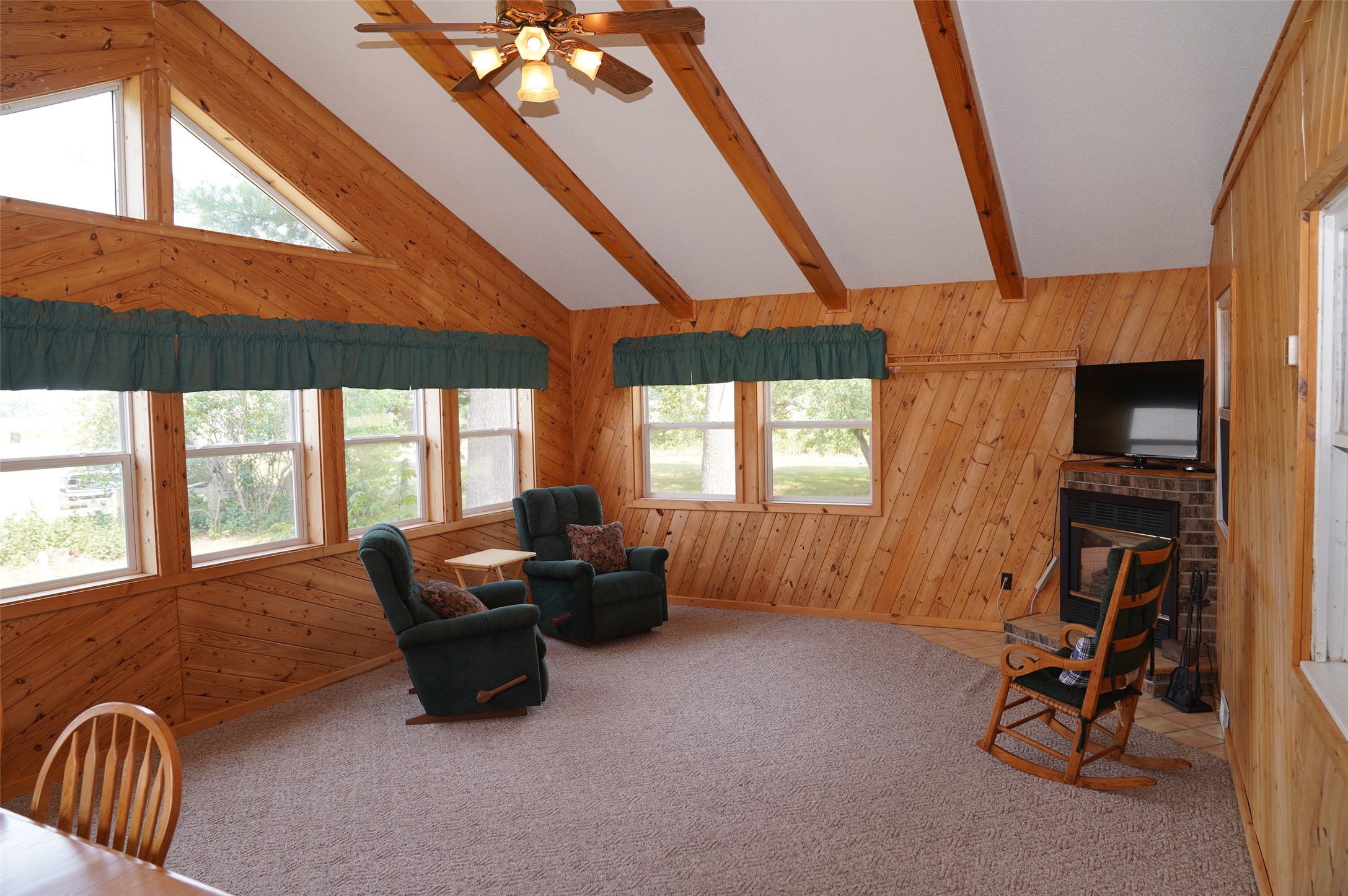 1847 Dubois Road Property Photo 8