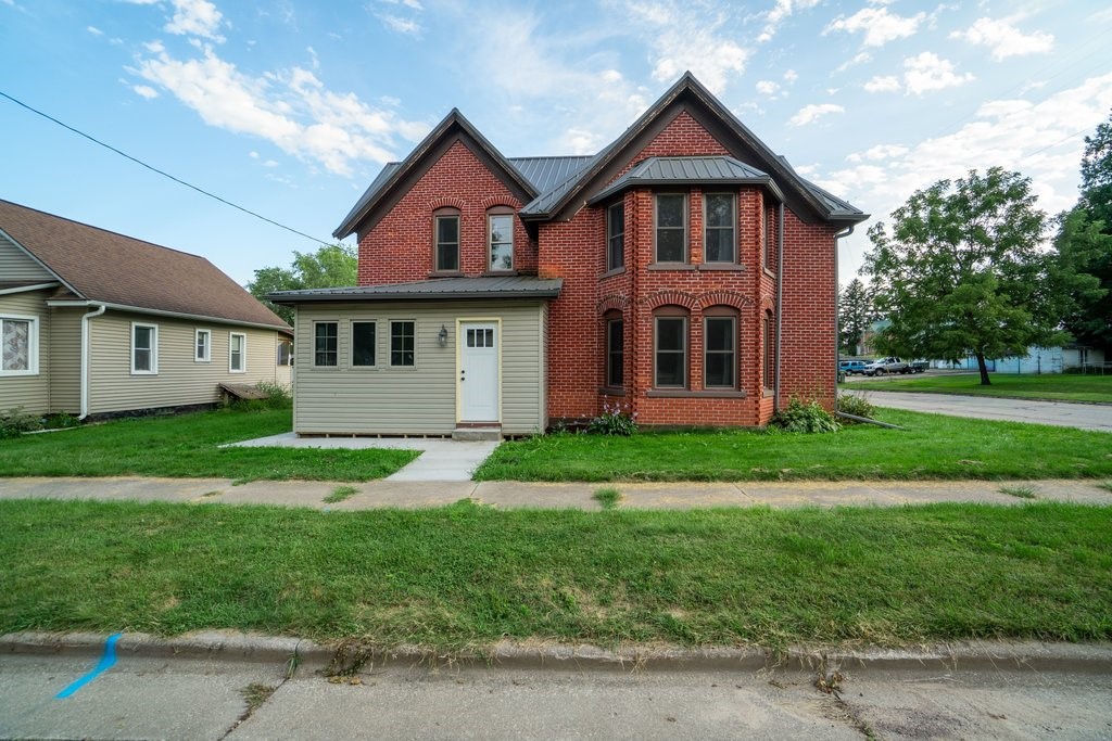 23913 Adams Street Property Photo 1