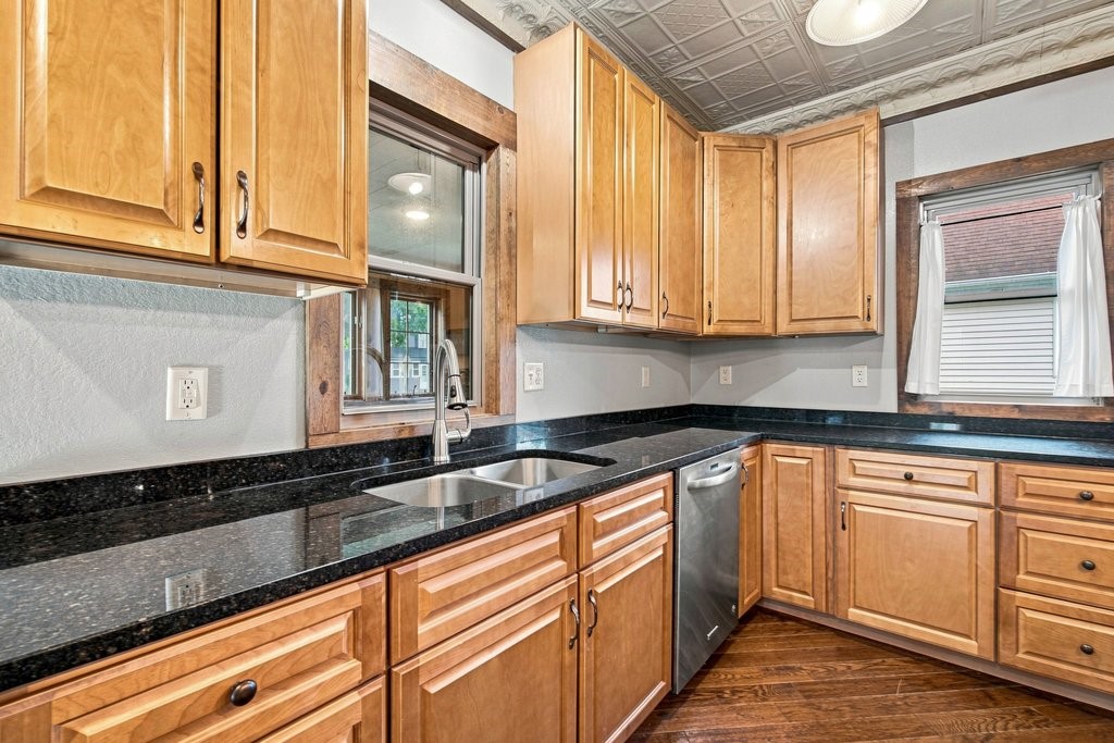 23913 Adams Street Property Photo 5