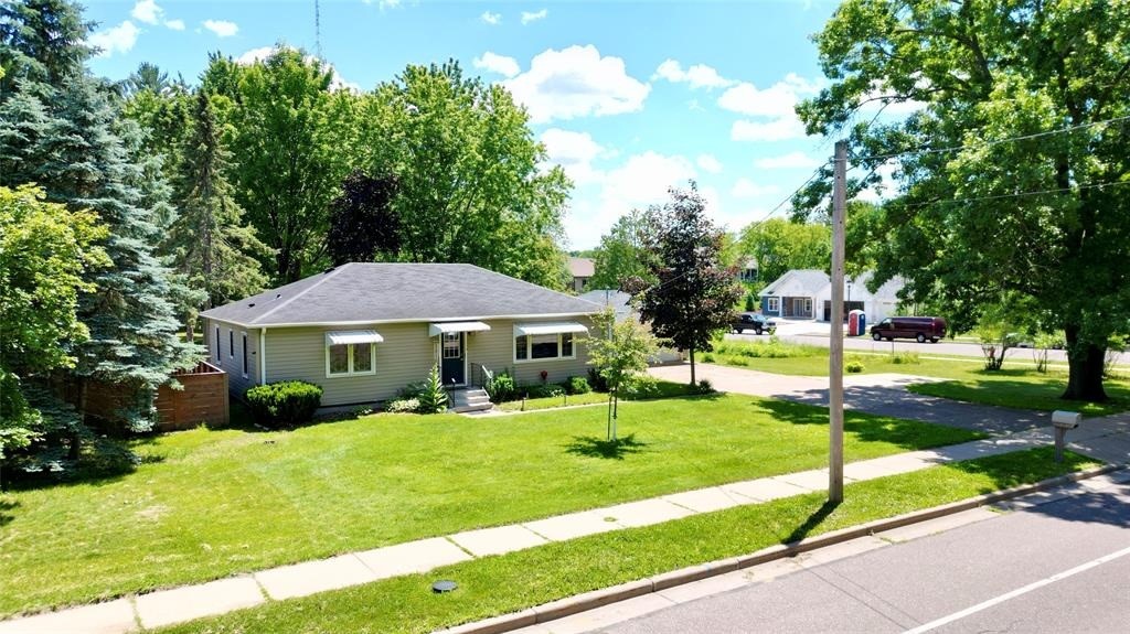 3719 Rudolph Road Property Photo 4