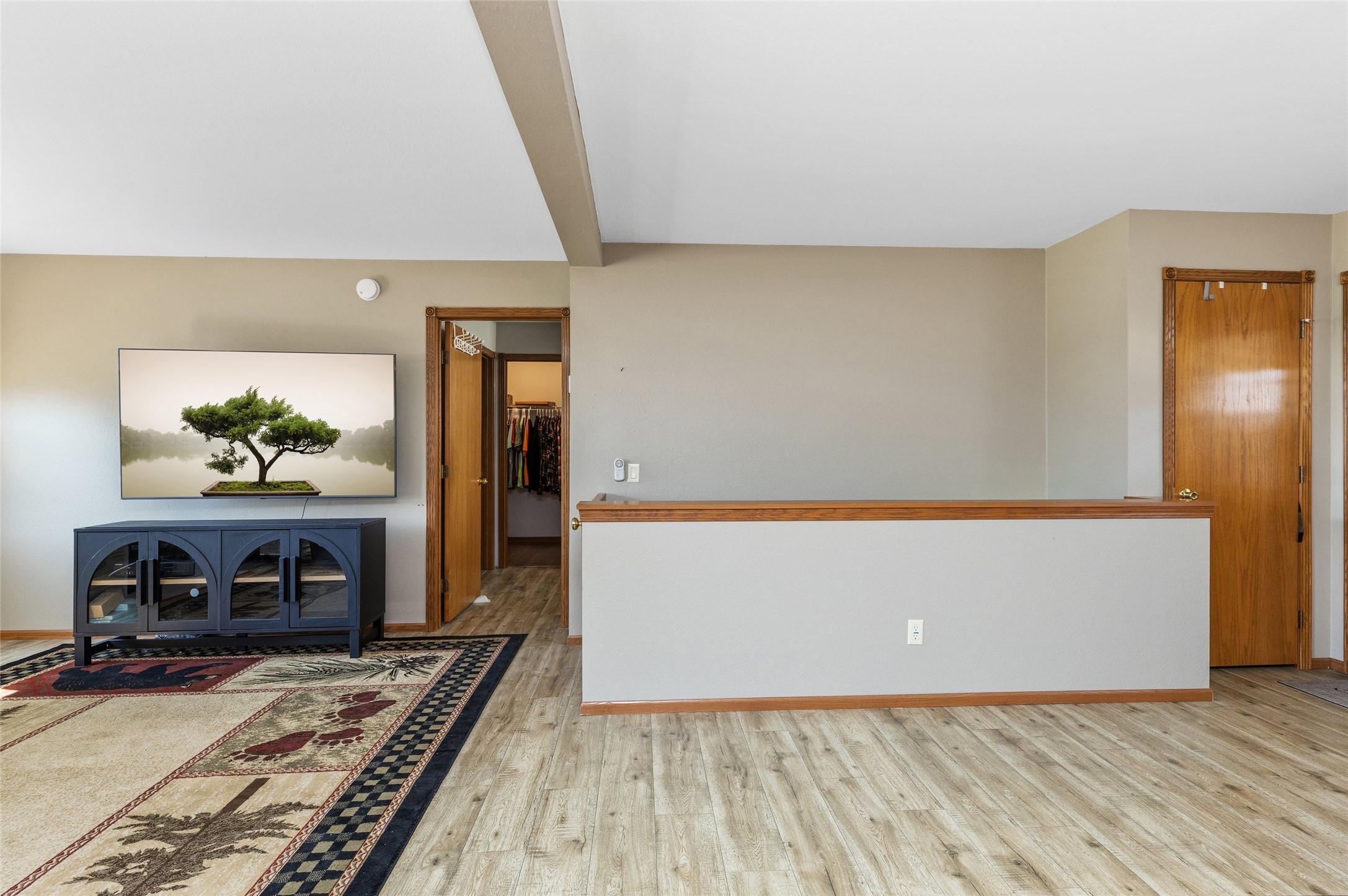 103 Whitespire Drive Property Photo 7