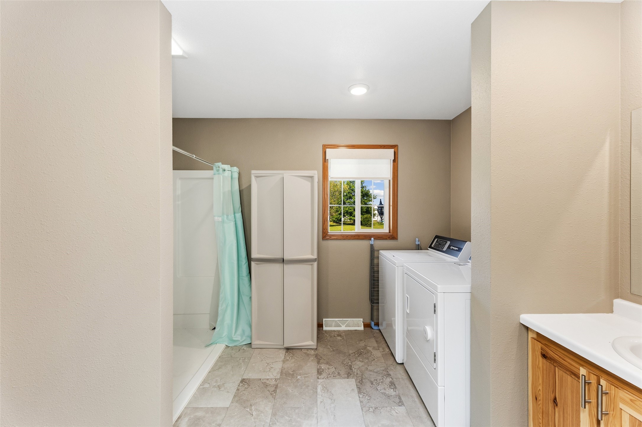 103 Whitespire Drive Property Photo 18