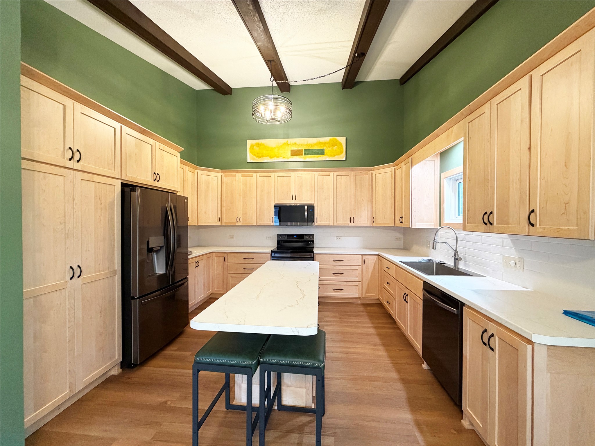1006 N Wisconsin Avenue Property Photo 4