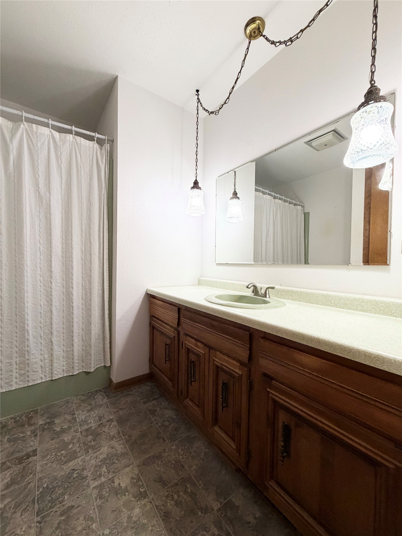 1006 N Wisconsin Avenue Property Photo 27