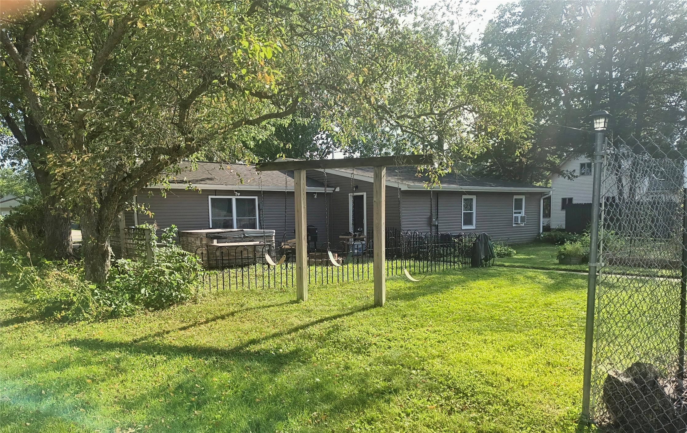 24174 6th Street Property Photo 8